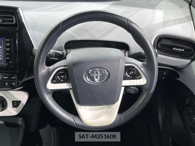 Toyota PRIUS 2016-07 8053773-10
