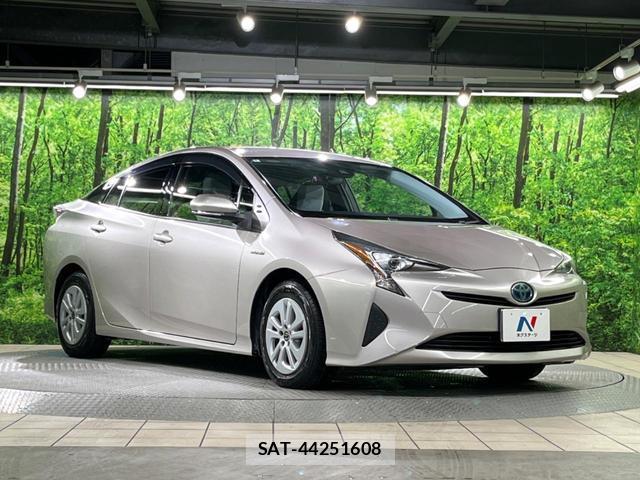 Toyota PRIUS 2016-07 8053773-15
