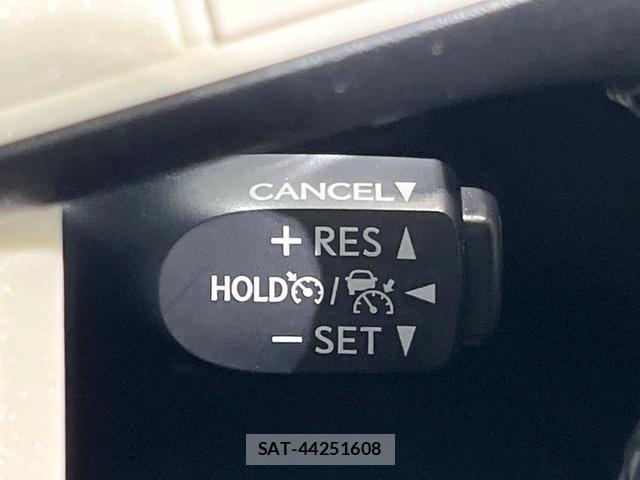 Toyota PRIUS 2016-07 8053773-4