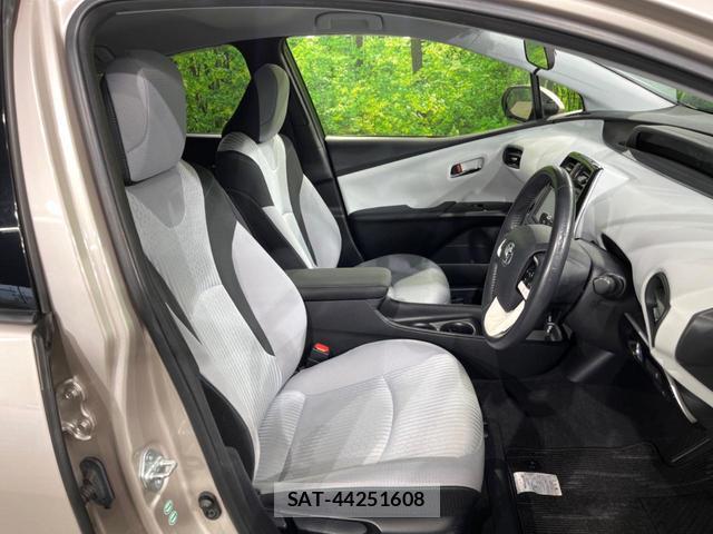 Toyota PRIUS 2016-07 8053773-7