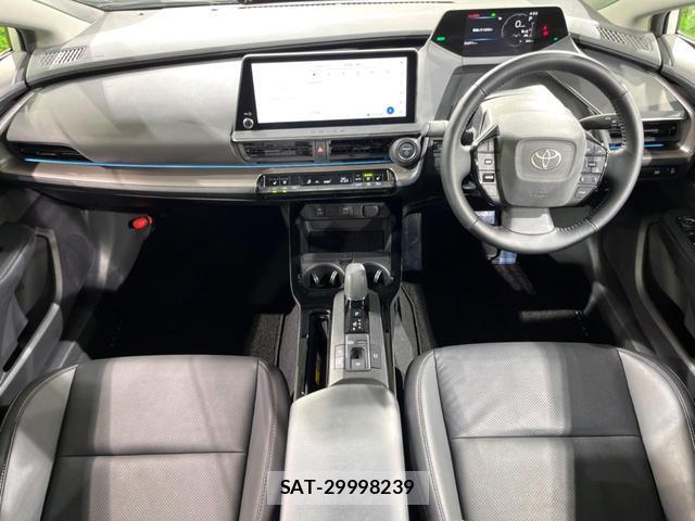 Toyota PRIUS 2023-02 8053778-1