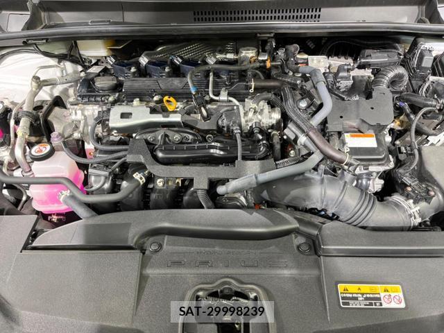 Toyota PRIUS 2023-02 8053778-17