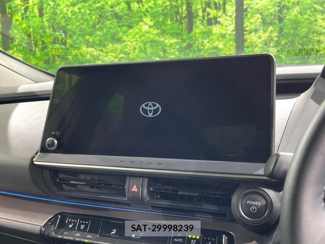Toyota PRIUS 2023-02 8053778-3