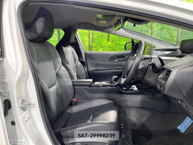 Toyota PRIUS 2023-02 8053778-7
