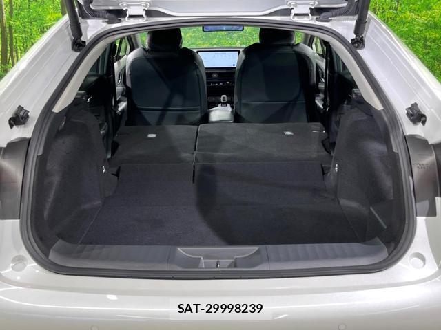 Toyota PRIUS 2023-02 8053778-9