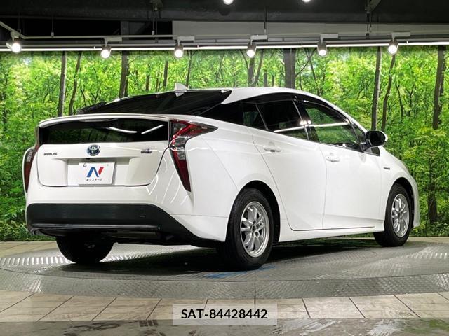 Toyota PRIUS 2017-03 8053779-16
