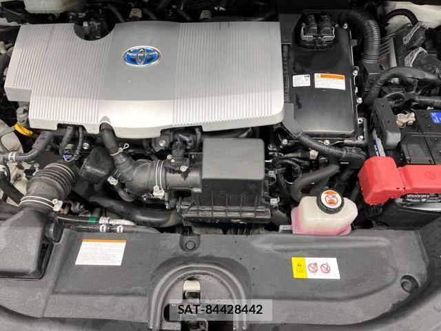 Toyota PRIUS 2017-03 8053779-17