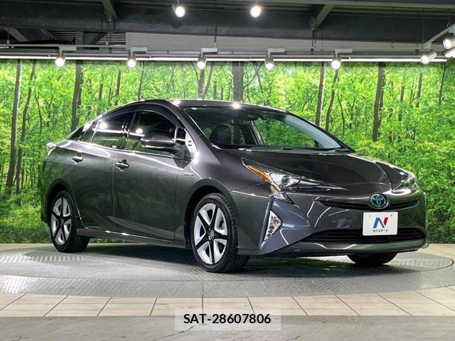 Toyota PRIUS 2017-09 8053783-15