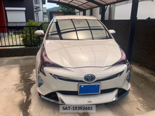 Toyota PRIUS 2016-05 8053904-1