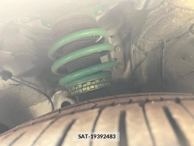 Toyota PRIUS 2016-05 8053904-19
