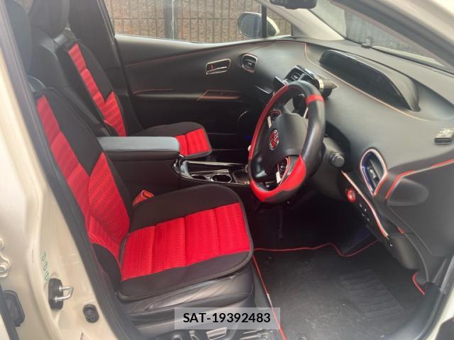 Toyota PRIUS 2016-05 8053904-9