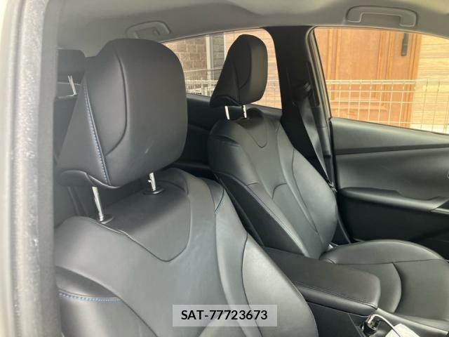 Toyota PRIUS 2016-03 8053905-9