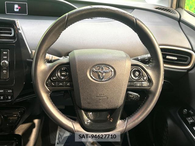Toyota PRIUS 2018-03 8053976-10