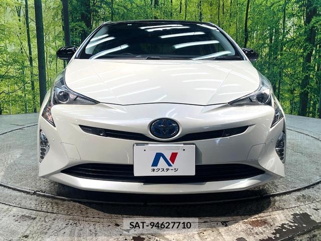 Toyota PRIUS 2018-03 8053976-13