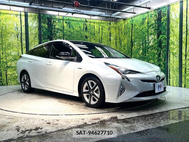 Toyota PRIUS 2018-03 8053976-15
