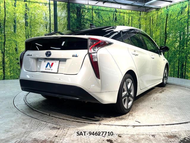 Toyota PRIUS 2018-03 8053976-16