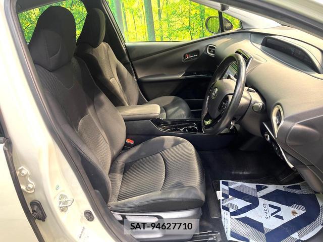 Toyota PRIUS 2018-03 8053976-7