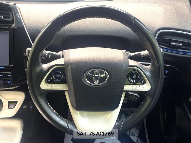 Toyota PRIUS 2016-05 8053978-10