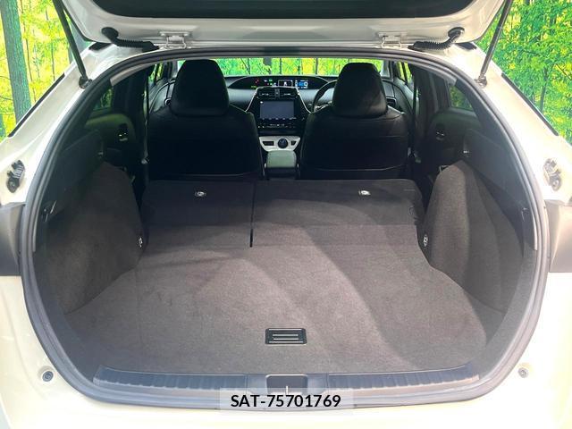 Toyota PRIUS 2016-05 8053978-9