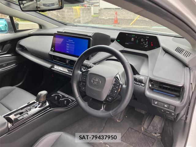 Toyota PRIUS 2023-09 8054062-11
