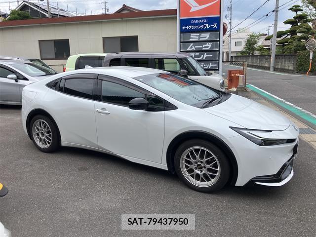 Toyota PRIUS 2023-09 8054062-6