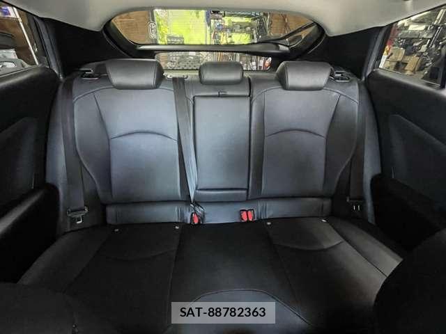 Toyota PRIUS 2016-01 8054069-18