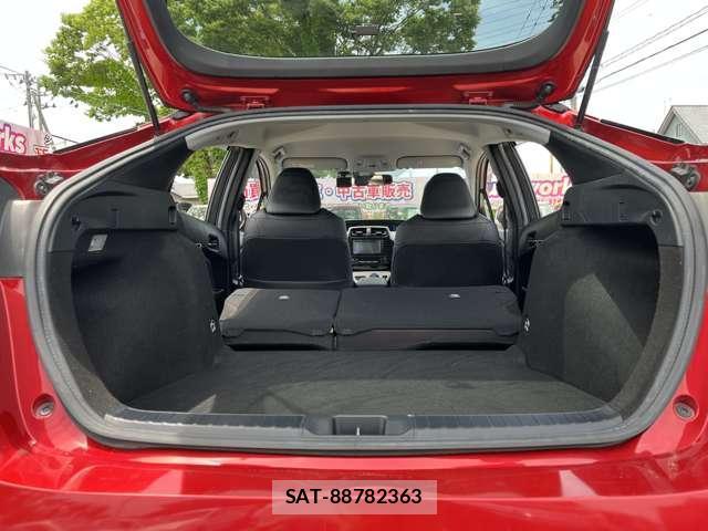 Toyota PRIUS 2016-01 8054069-19
