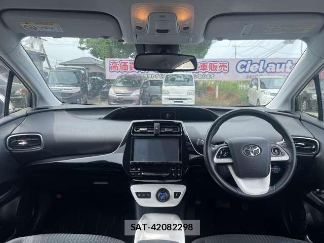 Toyota PRIUS 2016-07 8054070-16