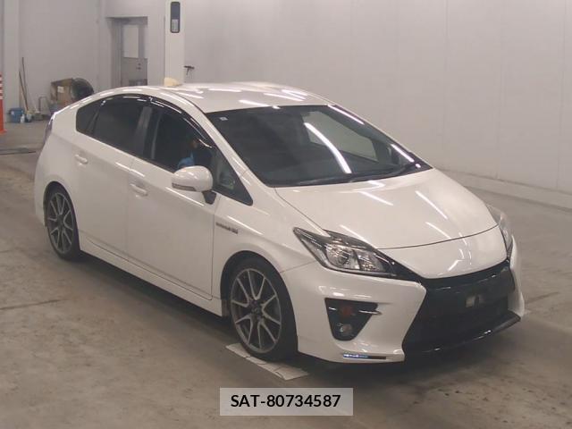 Toyota PRIUS 2015-10 8054121-0