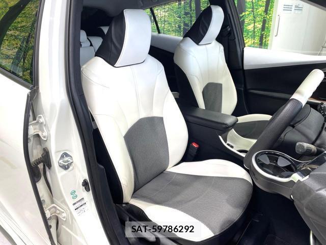 Toyota PRIUS 2017-11 8054158-11