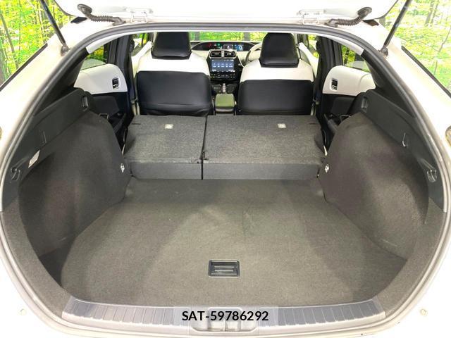 Toyota PRIUS 2017-11 8054158-13