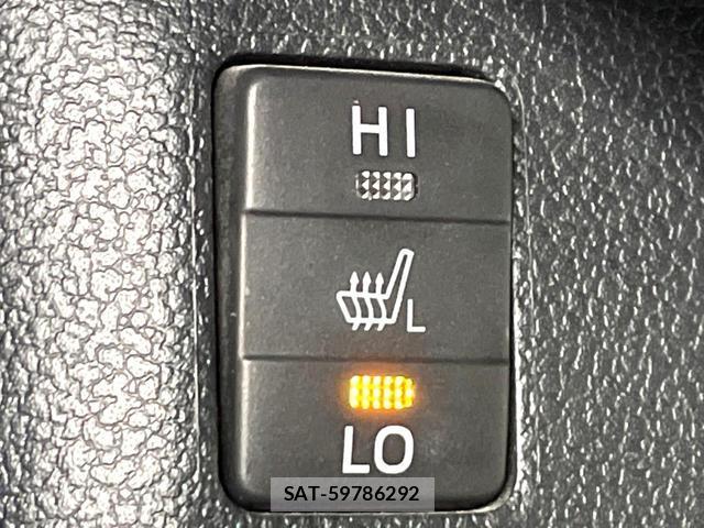 Toyota PRIUS 2017-11 8054158-6