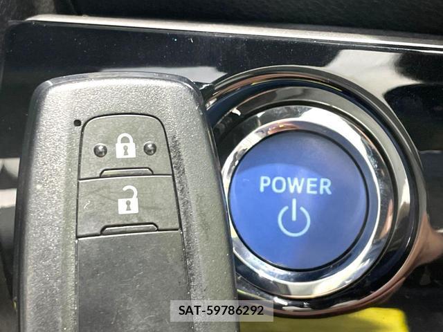 Toyota PRIUS 2017-11 8054158-9