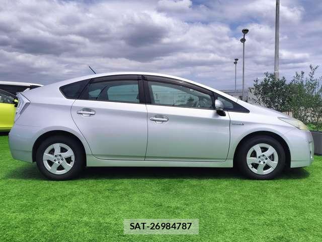 Toyota PRIUS 2010-04 8054202-17