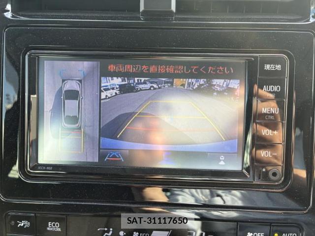 Toyota PRIUS 2021-03 8054397-12