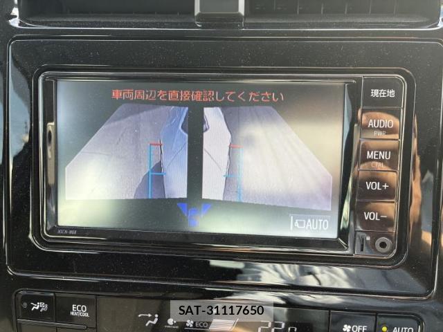Toyota PRIUS 2021-03 8054397-13