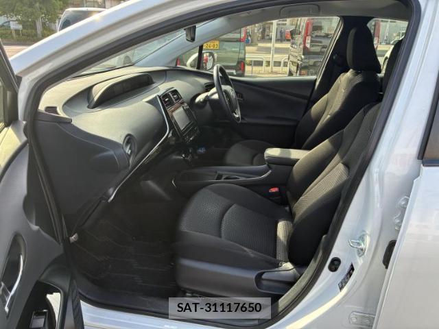 Toyota PRIUS 2021-03 8054397-4