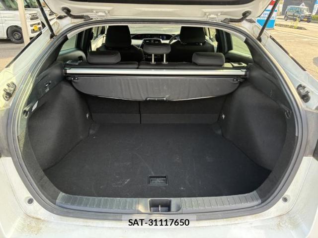 Toyota PRIUS 2021-03 8054397-6