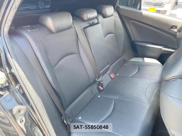 Toyota PRIUS 2017-10 8054478-8