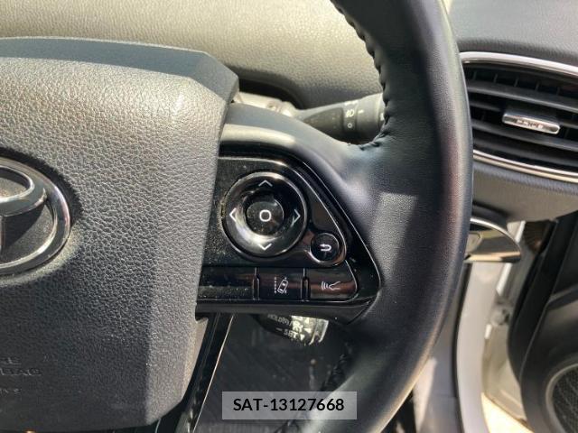 Toyota PRIUS 2021-07 8054482-15