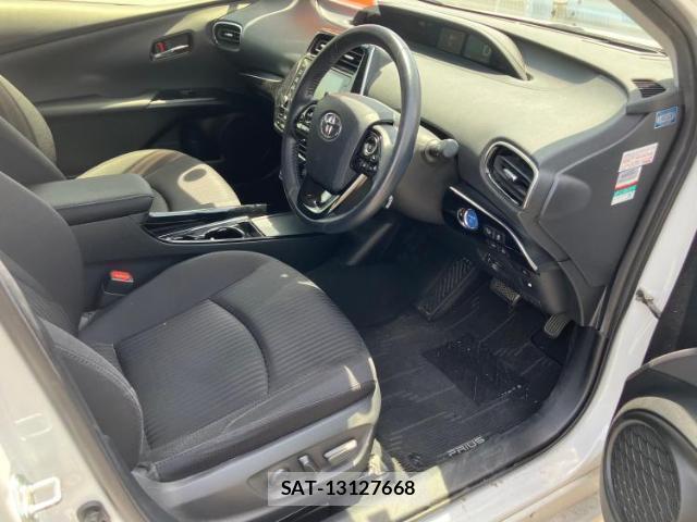 Toyota PRIUS 2021-07 8054482-4
