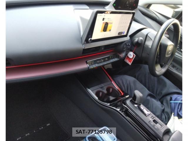 Toyota PRIUS 2023-07 8054653-2