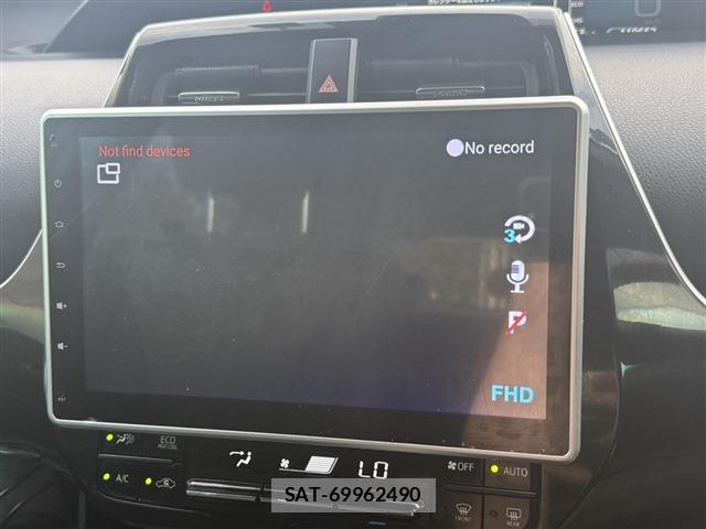 Toyota PRIUS 2016-08 8054865-1