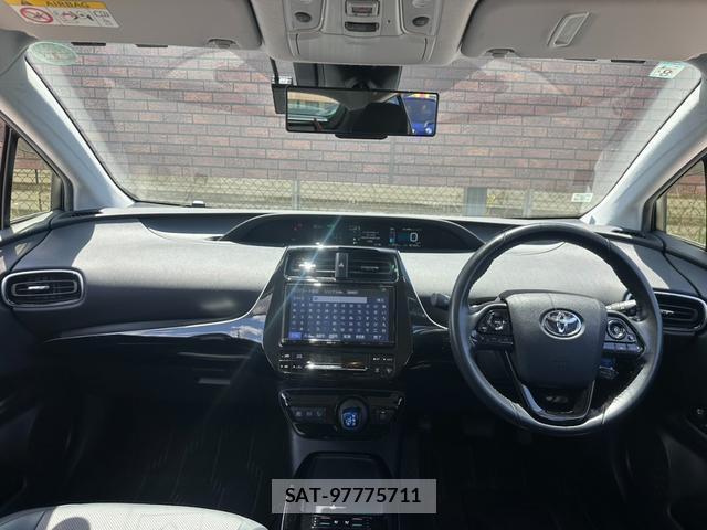 Toyota PRIUS 2019-01 8054901-1