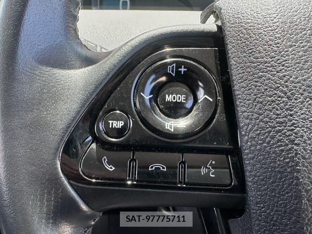 Toyota PRIUS 2019-01 8054901-11