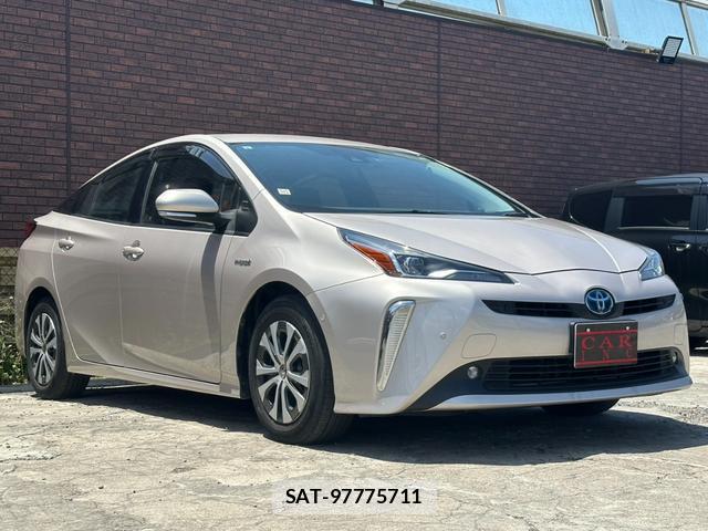 Toyota PRIUS 2019-01 8054901-16