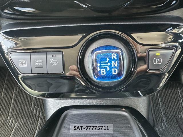 Toyota PRIUS 2019-01 8054901-7