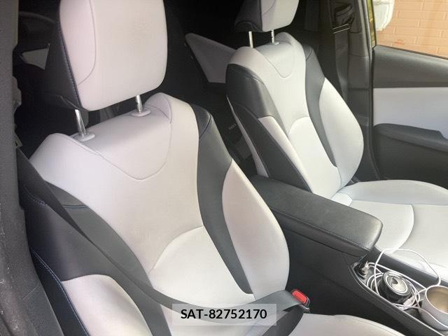 Toyota PRIUS 2015-12 8054961-2