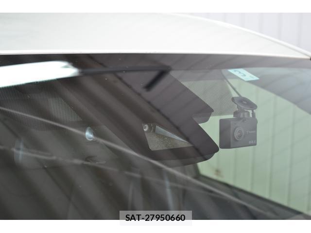 Toyota PRIUS 2016-03 8055147-14