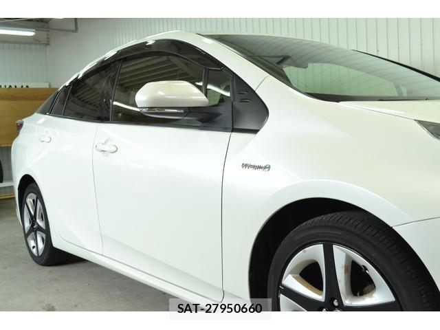 Toyota PRIUS 2016-03 8055147-3